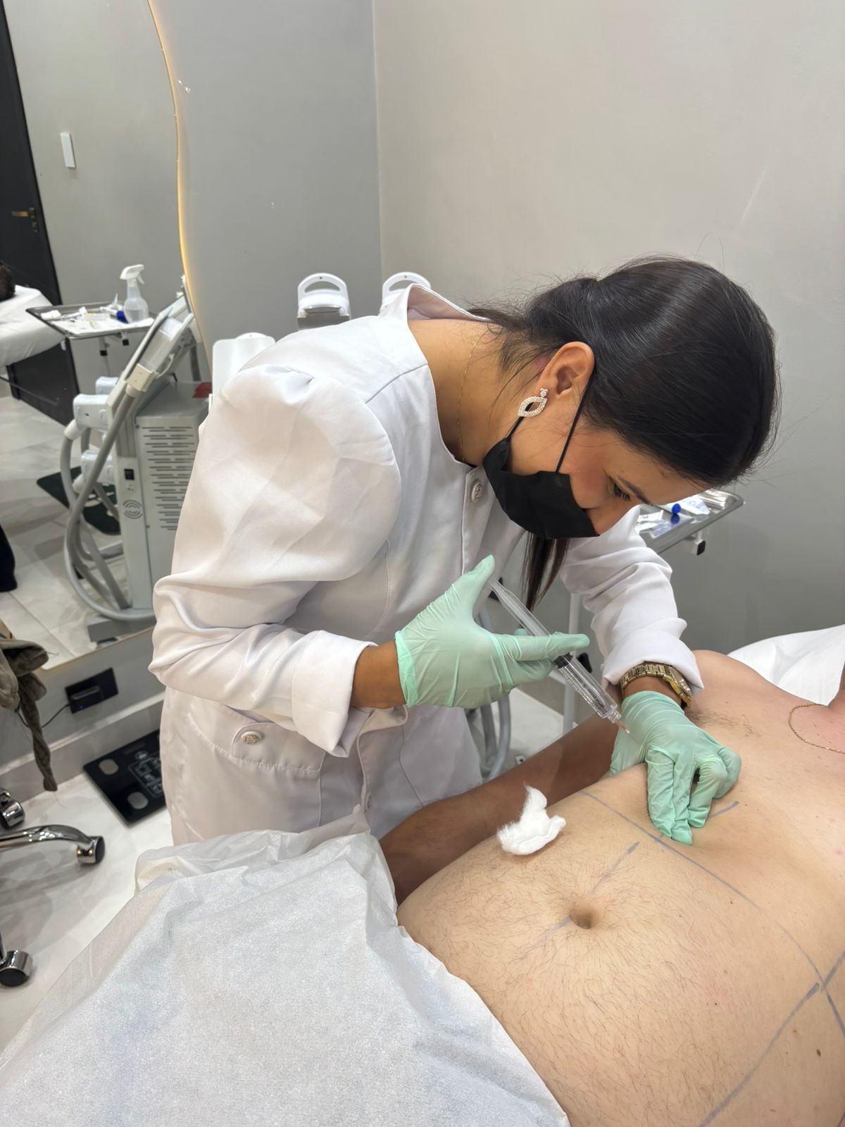 Lipo Enzimática em São Bernardo do Campo — redução de medidas e gordura localizada — Dra. Mislene Barros